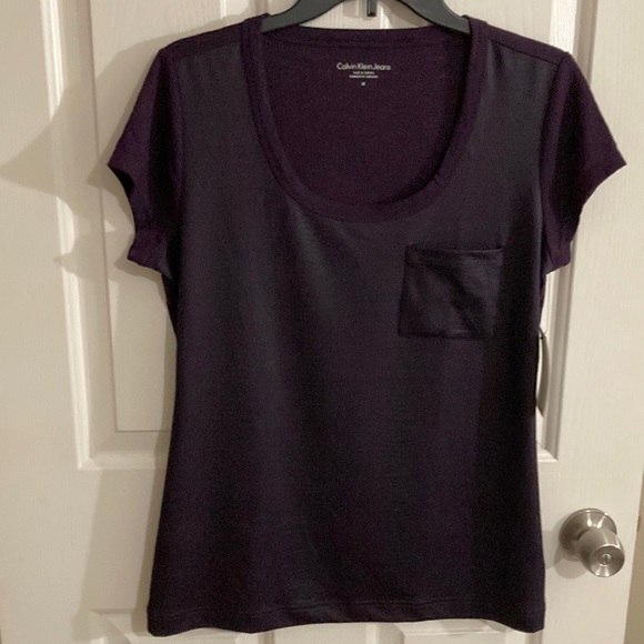 Calvin Klein textured plum color blouse with cap sleeves size M made in Jordan - Picture 5 of 8